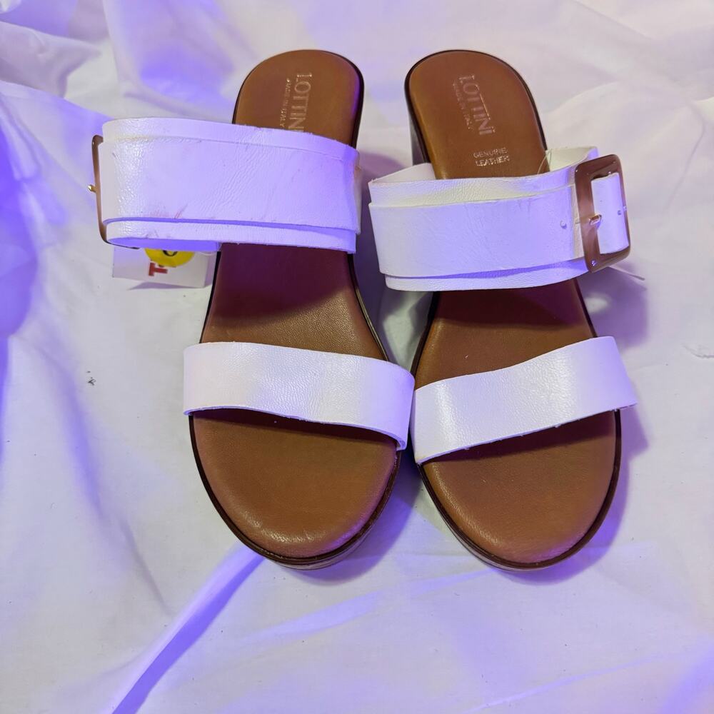 LOTTINI White sandals size 9 NWT